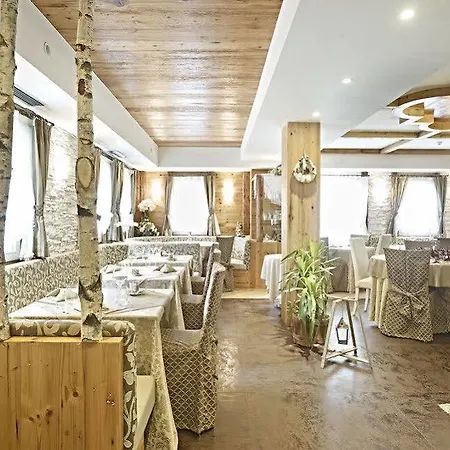 Hotel Astoria Fiera Di Primiero